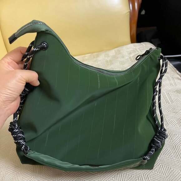 brand new green nylon drawstring shoulder bag - Picture 3 of 4